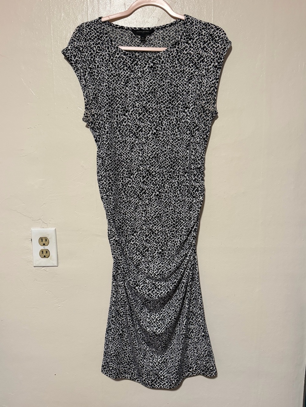 Banana Republic Sleeveless Dress